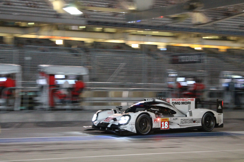 Illustration for article titled Trouble Strikes Lead Porsche In Last Hour Of Race; Gives Win To Other Porsche